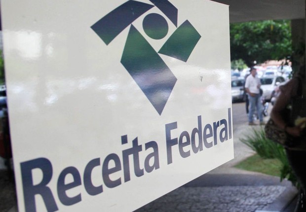 Governo avalia criar ‘URV fiscal’ para fazer a transição tributária
